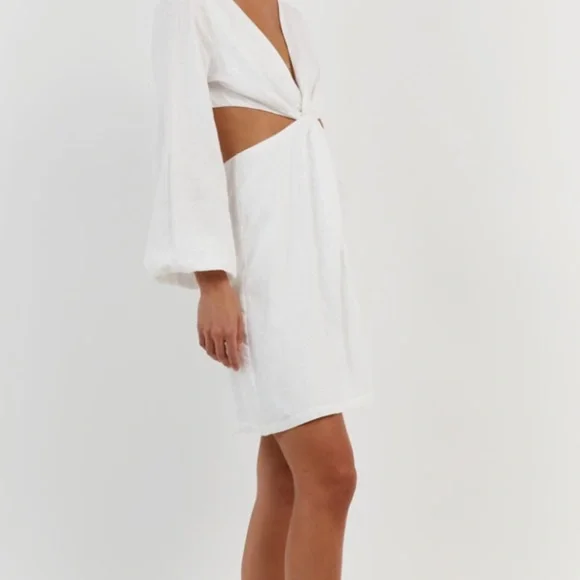 WHITE LINEN TWIST MINI DRESS - Picture 3 of 4